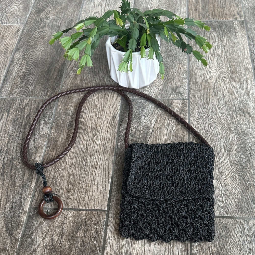 Boho Handcrafted Black Crossbody Bag made of 💯 paper straw